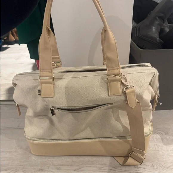 BEIS Cream Weekender - Picture 4 of 4